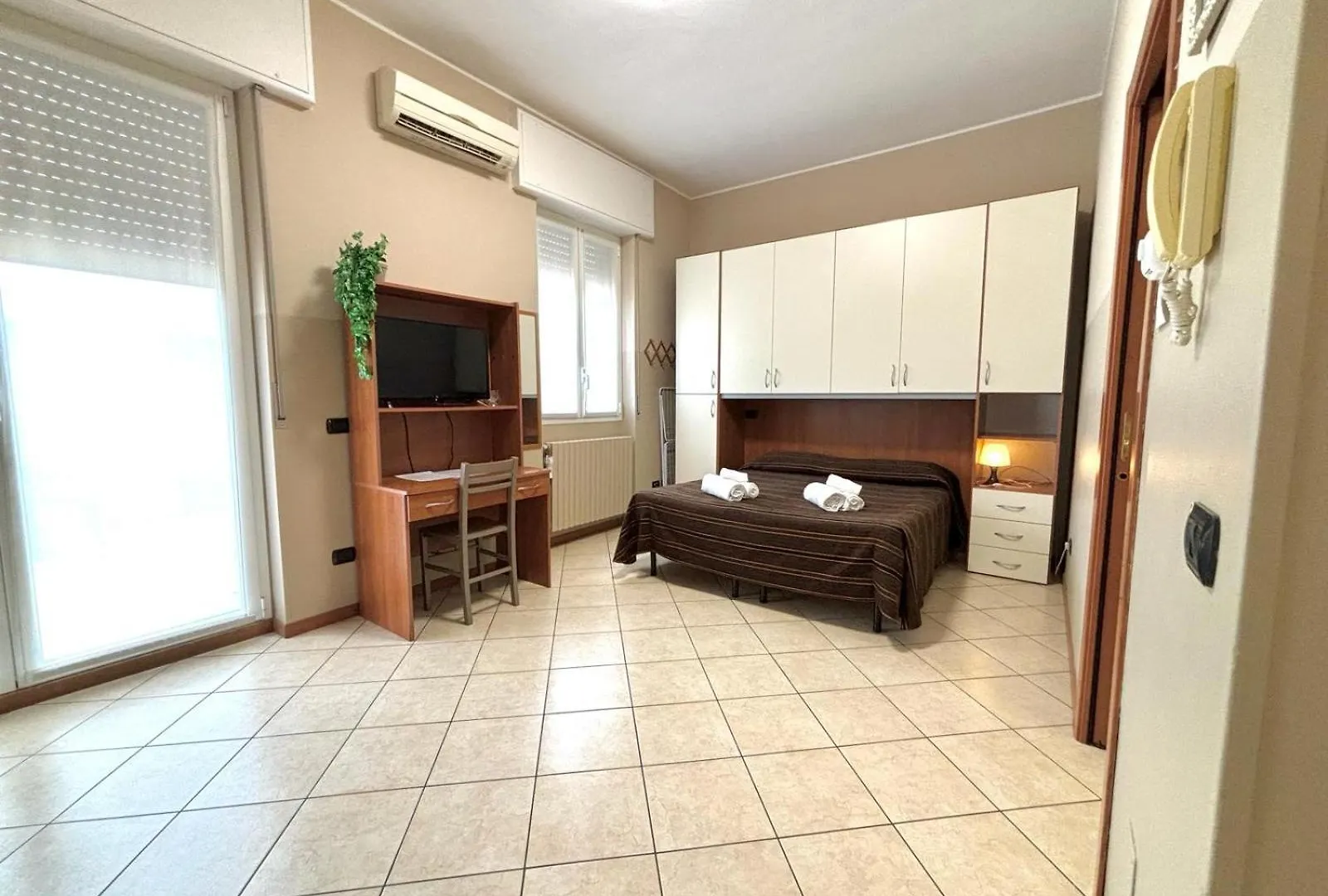 *** Ξενοδοχείο με διαμερίσματα Residence Oasi Di Μόνζα Ιταλία