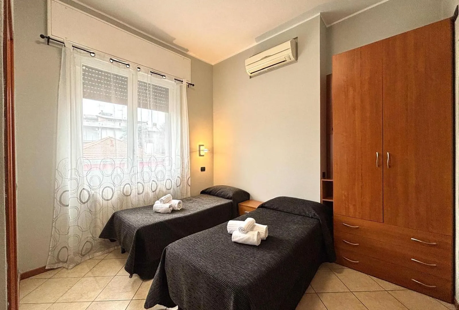 Residence Oasi Di Μόνζα 3*,