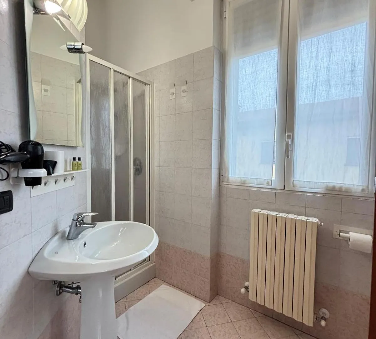 Residence Oasi Di Μόνζα Ξενοδοχείο με διαμερίσματα