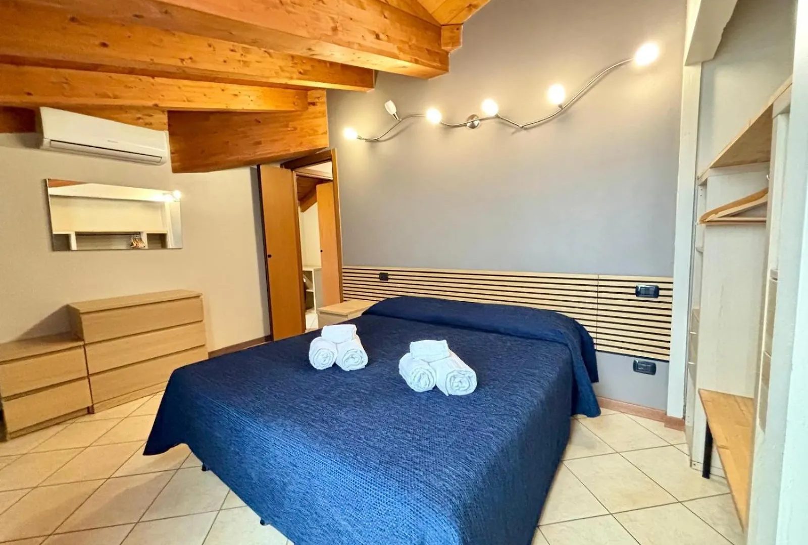 Residence Oasi Di Μόνζα 3*,