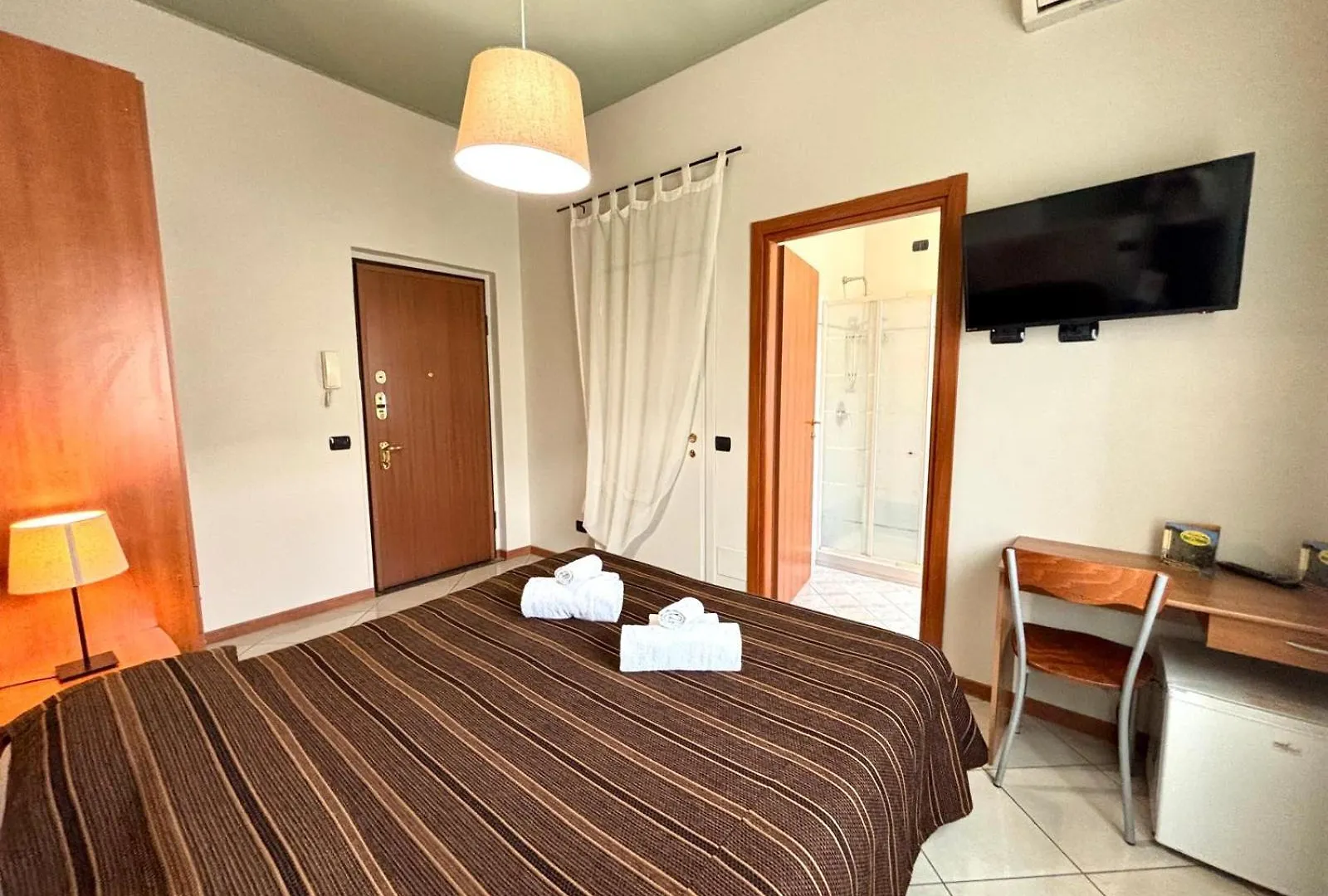 *** Aparthotel Residence Oasi Di Monza Italien